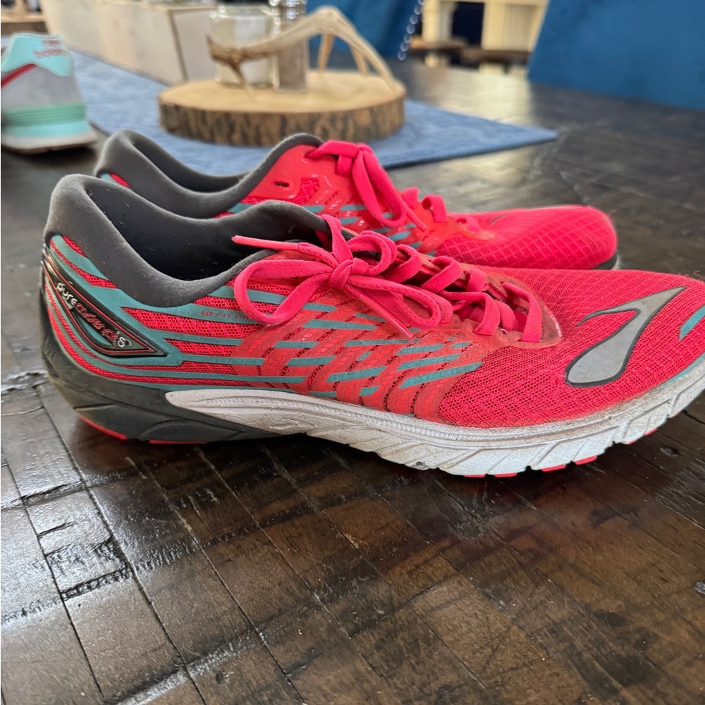 Brooks Women's Running Shoes - Pink and Gray